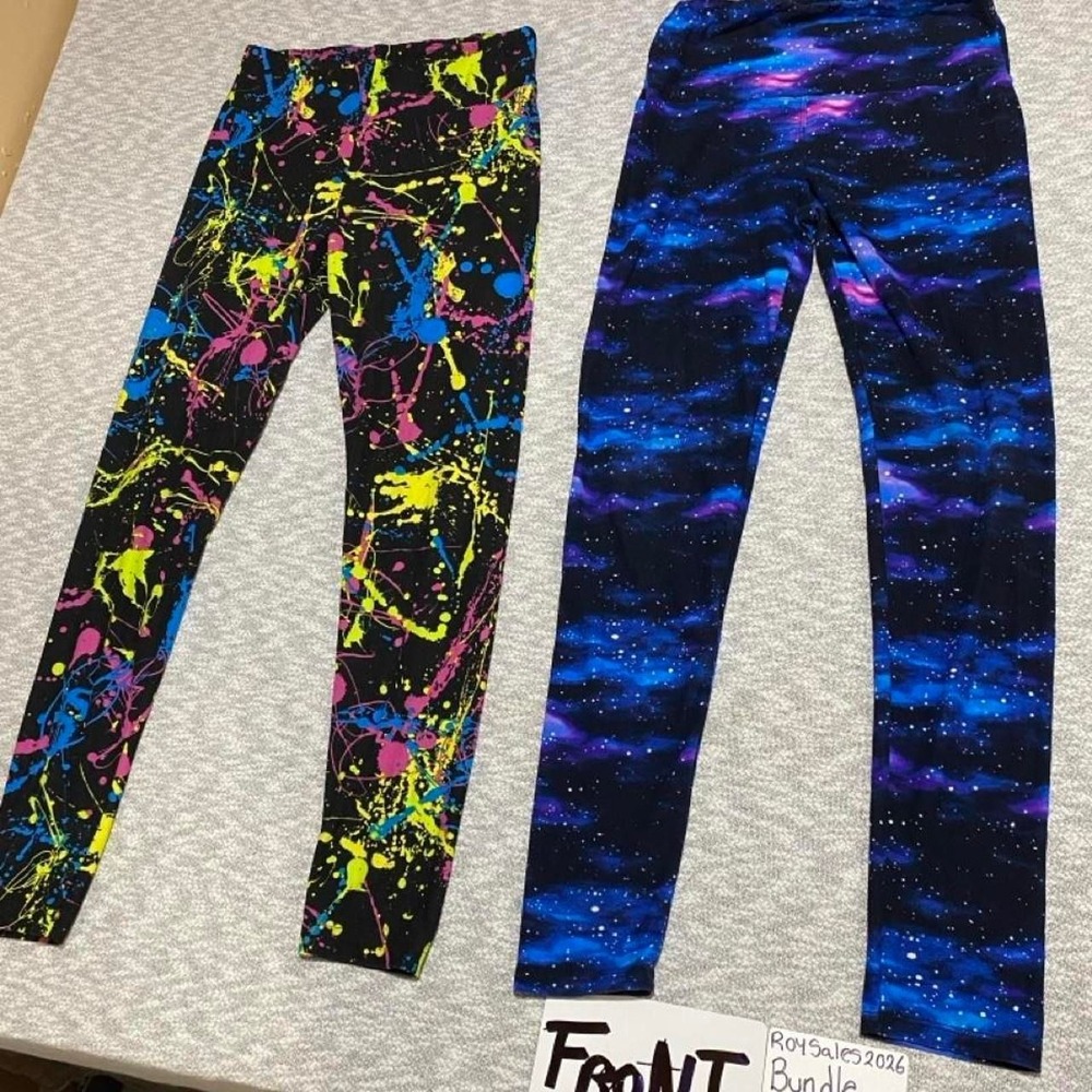 Bundle of 2 leggings Kids size M. (7-9). SKU-C75